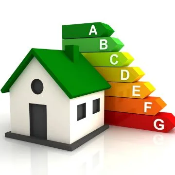 Illustrazione di casa e classe energetica a significare il servizio "Casa Green" di Mediolanum