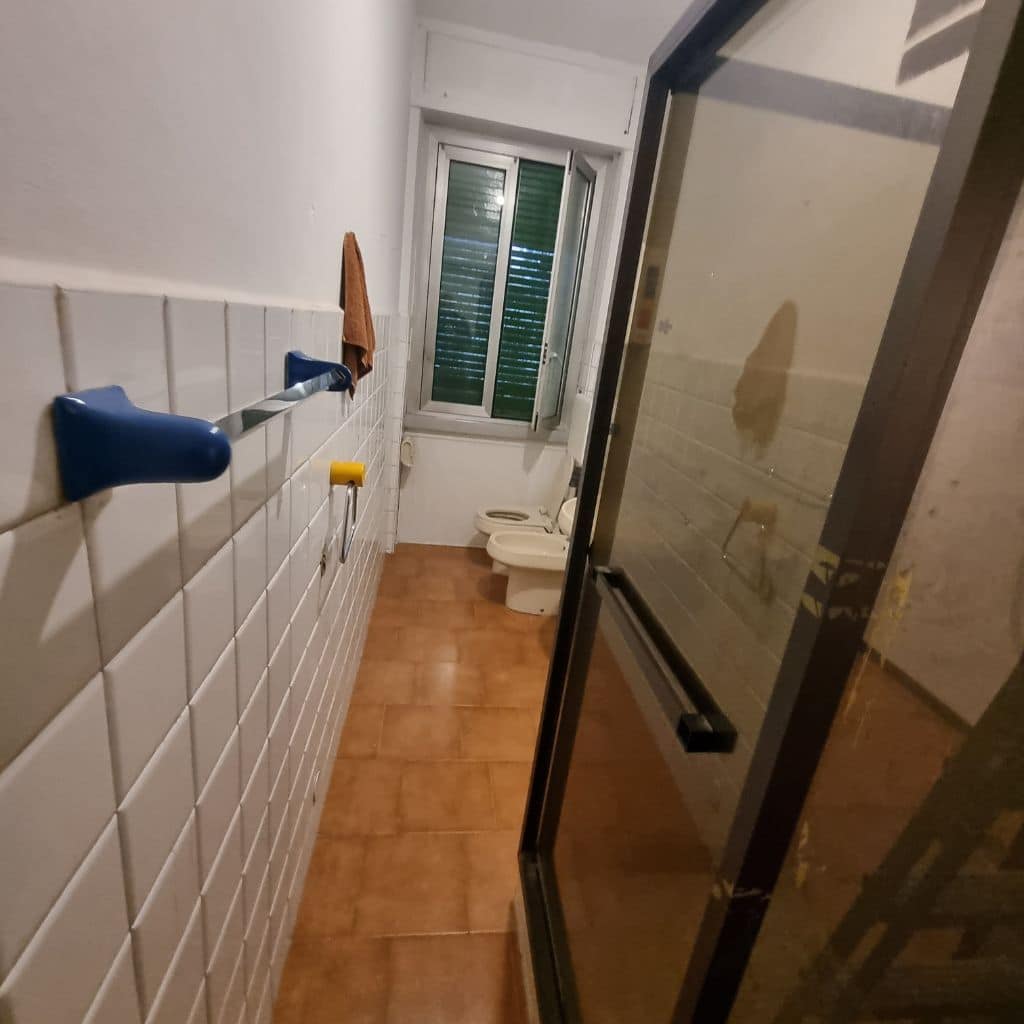 ristrutturazione-appartamento-80mq-nolo-milano-bagno-prima