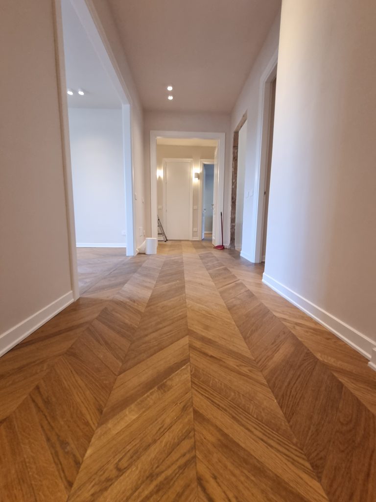 corridoio parquet dopo ristrutturazione milano cenisio