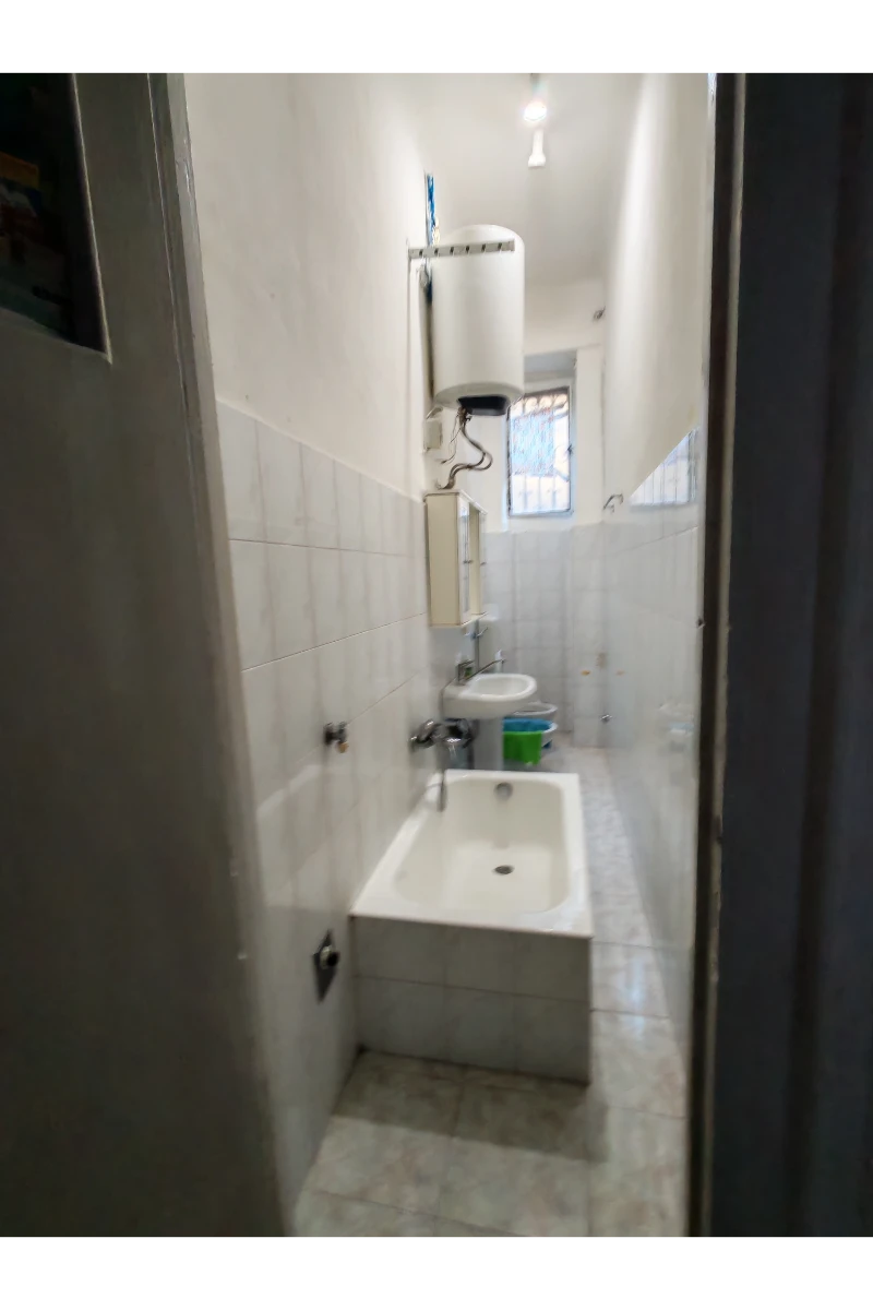 Bagno prima ristrutturazione Milano Morgagni